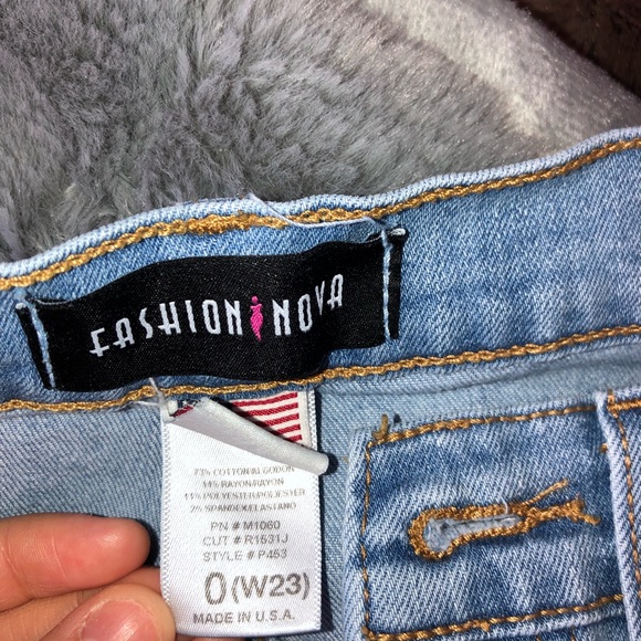 Fashion Nova Jeans - Picture 4 of 4
